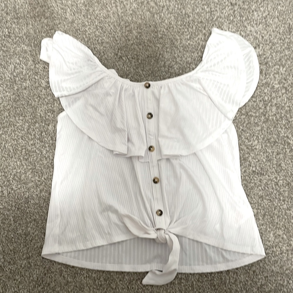Button up white summer ruffled tanked/crop top.